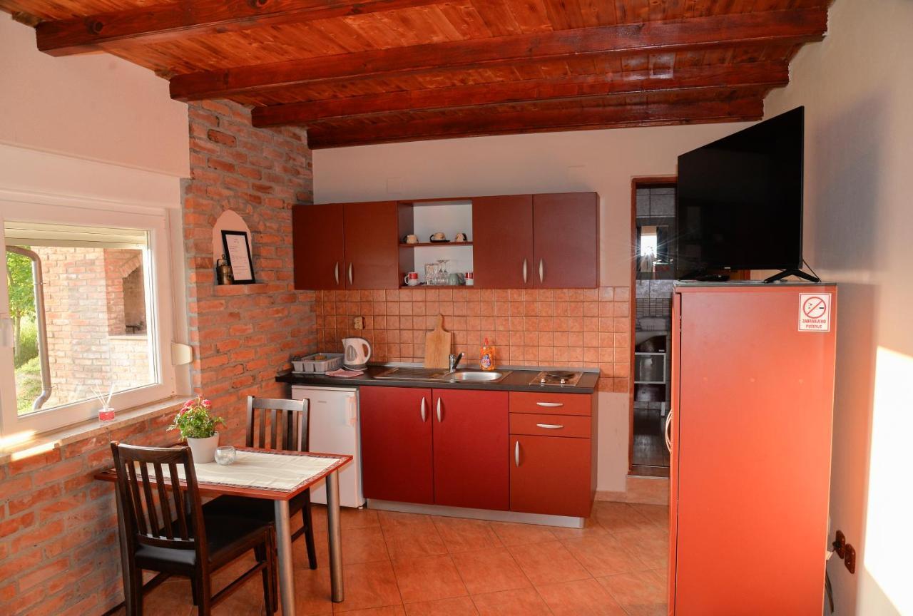 Gornja Gracenica Guest House Blazevic מראה חיצוני תמונה
