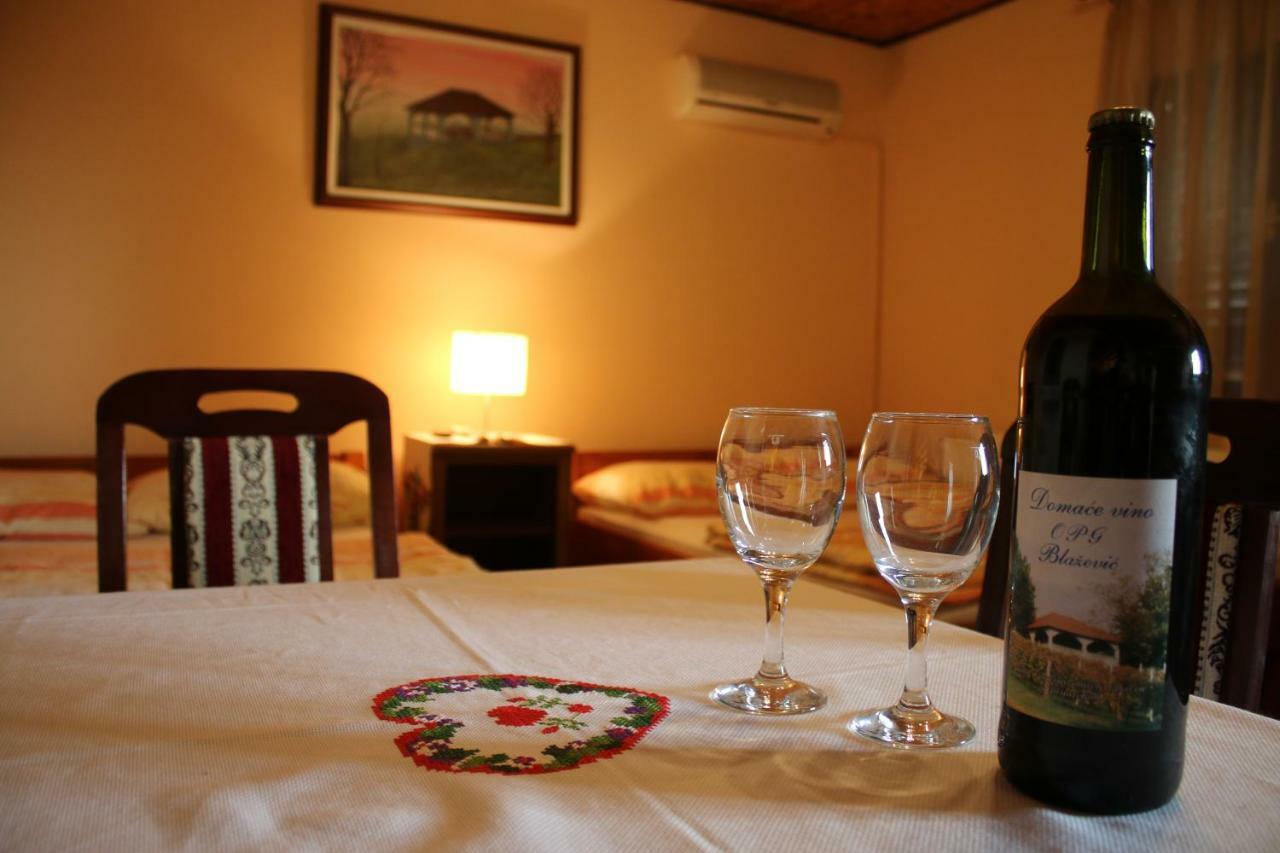 Gornja Gracenica Guest House Blazevic מראה חיצוני תמונה